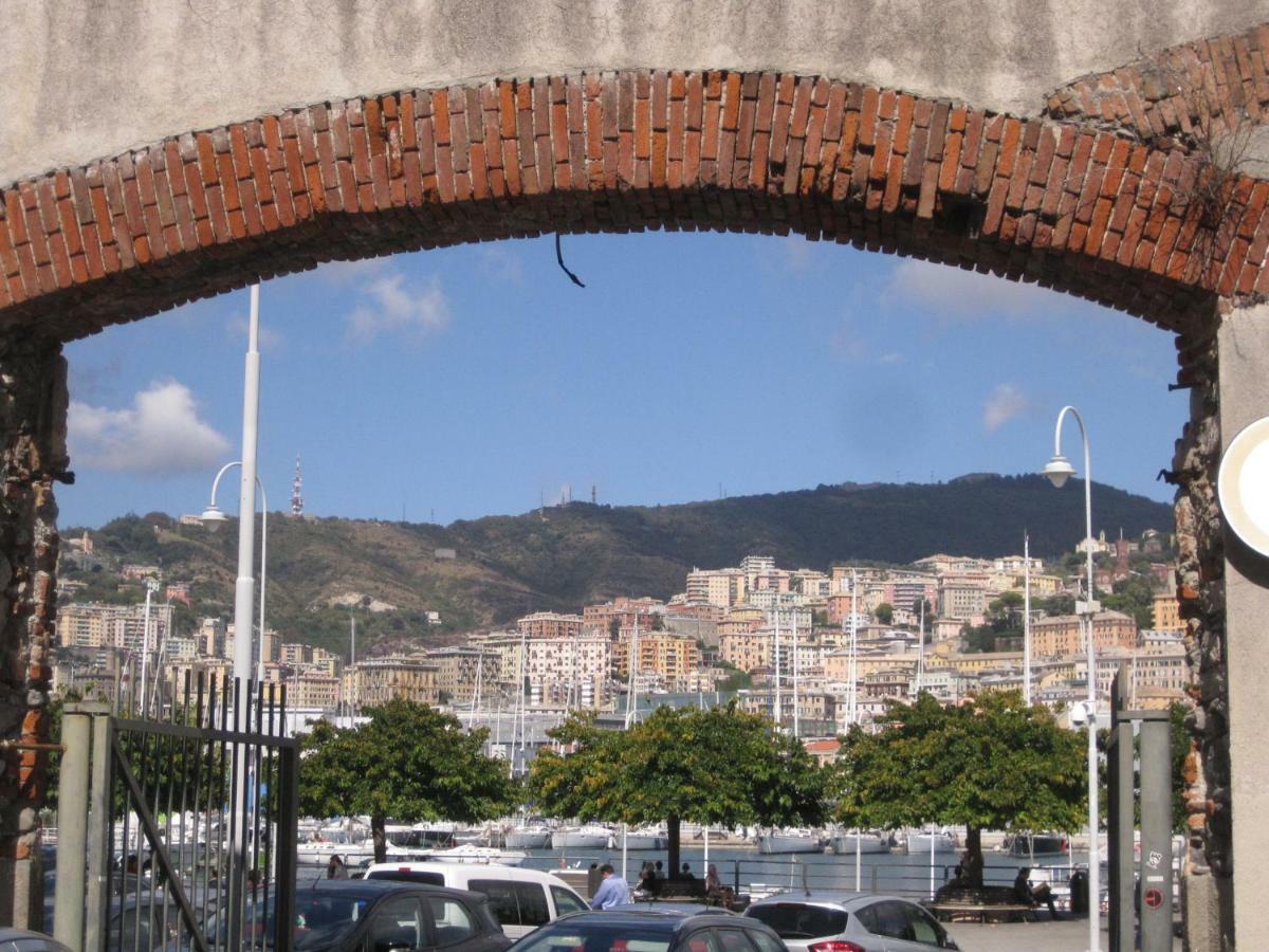 Una Porta Sul Porto Antico Genoa Exterior photo